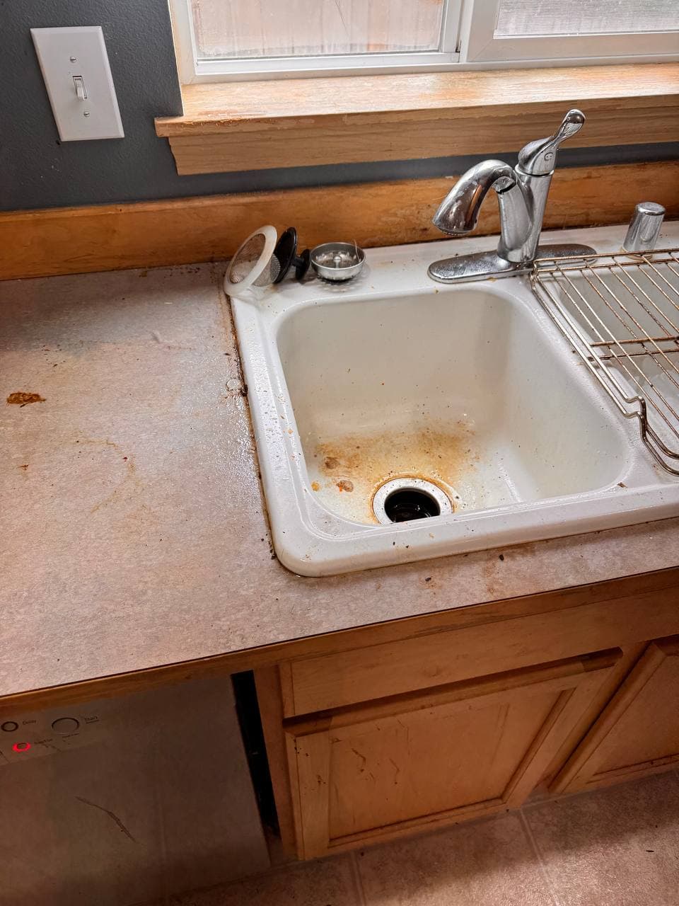 KITCHEN_SINK - Before